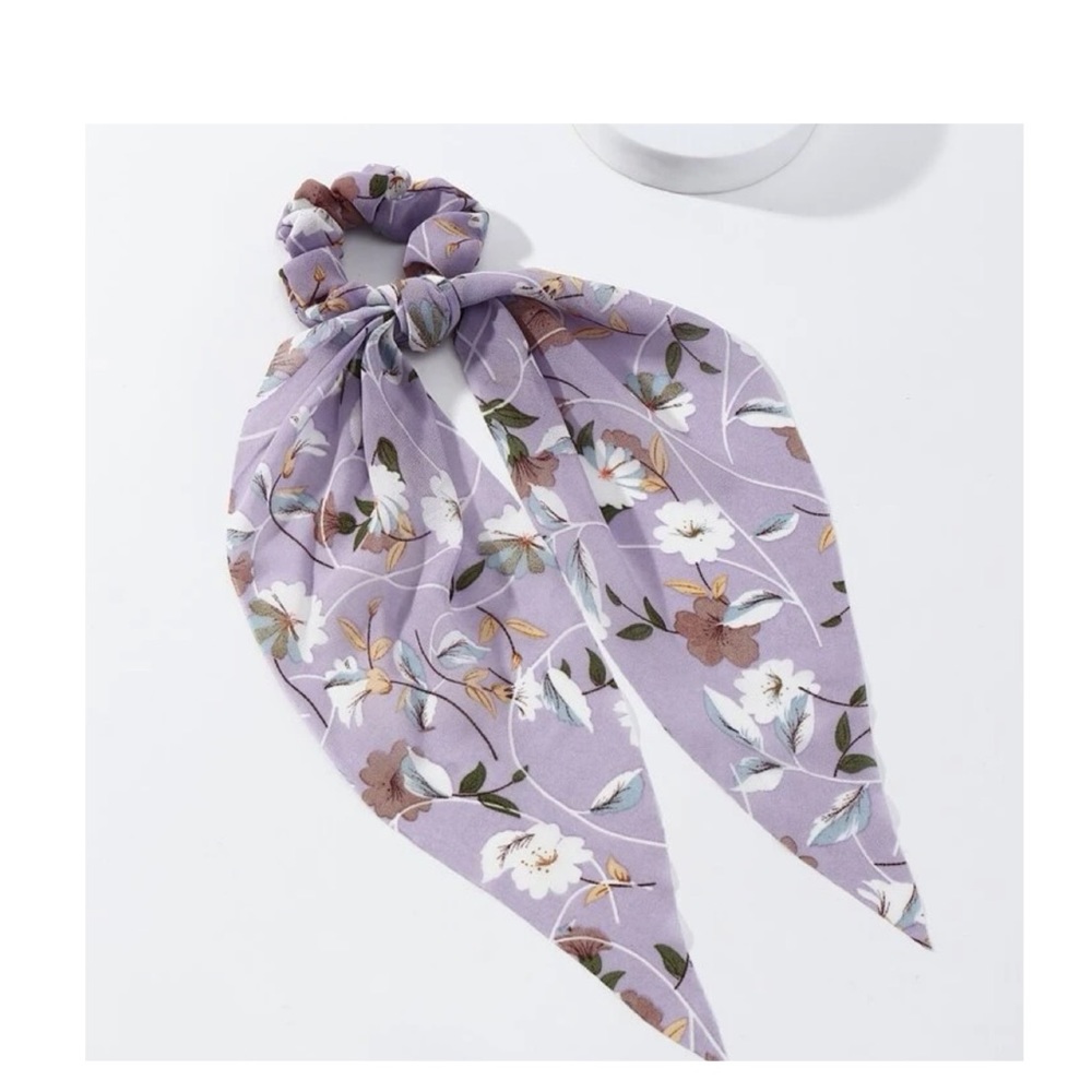 7/$30 PURPLE FLORAL SCARF SCRUNCHY - Picture 2 of 4